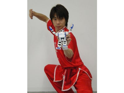 中国武術のチャンピオンとi-SOBOTがキデイランド原宿店にて「Yokoso Japan Weeks2009」イベント共演！！