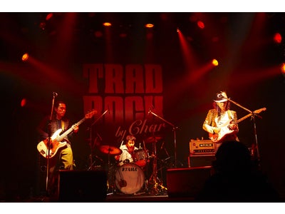 日本が世界に誇るギタリストCharが自身の音楽のルーツを探る特別企画“TRADROCK”をWOWOWが番組化。ジミ・ヘンドリクスを始めとする歴史的名曲がCharの天才的プレイとともに新たな魂を宿す！