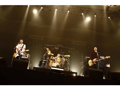 初の武道館公演は「モンパチの集大成！」。ＭＯＮＧＯＬ８００の魅力がたっぷりの“ベスト盤”ライブをWOWOWで独占放送！