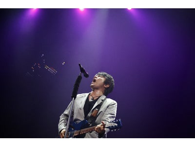 新たなスタートを切ったASKA、ソロツアーで「ラプソディ」「PRIDE」など奇跡の楽曲を熱唱！