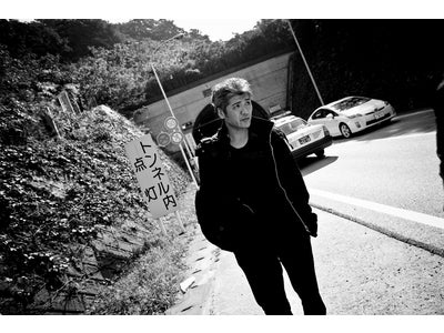 今初めて明かされる吉川晃司の苦悩と葛藤、そして真摯な想いとは。「日本一心」を掲げて、激動の２０１１年を愚直なまでに駆け抜けた吉川晃司に密着！映像と書籍が連動した全く新しいドキュメント、ついに解禁！