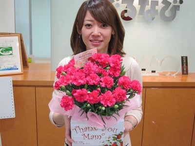 5月13日(日)は「母の日」、母の日ギフトの売上は昨年比2倍 お母さんは「花より団子」!?　欲しいもの1位は「スイーツ」 2012年ぐるなび食市場「母の日」ギフトのトレンド