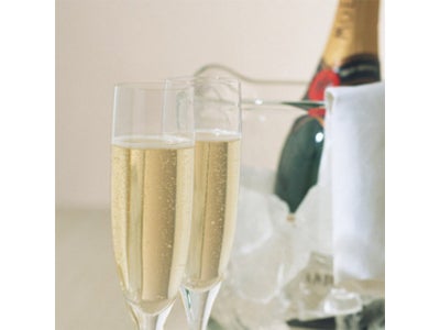 「カラダに入ったお酒はどうやって分解される？女性は適度なアルコール摂取を！」microdiet.netレポート