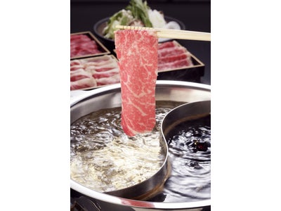 ～彩り豊かな食材満載「有機野菜と旬鮮素材 濱町」～　特選牛・豚ロース　しゃぶしゃぶ　肉も野菜も食べ放題！！　お子様はなんと500円！夏休み期間限定「大満足フェア」開催