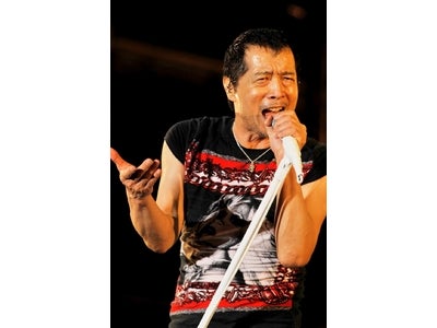 矢沢永吉、氷室京介 日本初開催のWaterAidライブ動画 業界初！ドコモ動画限定/期間限定配信中！