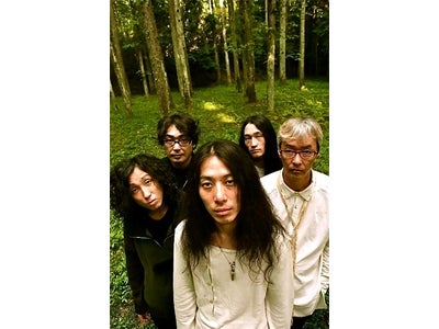 unsuspected monogramが12/11（土） 22:00（日本時間）よりUSTREAMでスタジオショーケースを生中継！