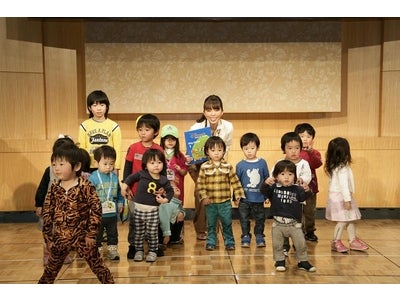 「小学校英語必修化」を受け、「ディズニーの英語システム」ユーザー代表の久保純子さんが、幼児英語教育について語られました。