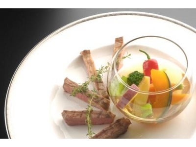 【ホテル日航大阪】フランス料理「レ・セレブリテ」シェフが日本各地の新しい食材や生産者と向き合う新企画｢日本全国美味直送便～鹿児島編～｣