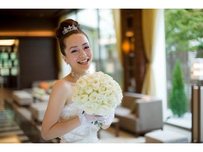 【ホテル日航成田】開業33周年記念　おふたりの負担が少ない『楽ラク婚プラン』を販売　～ホテルの上質な婚礼をリーズナブルに実現するフルパッケージが登場～