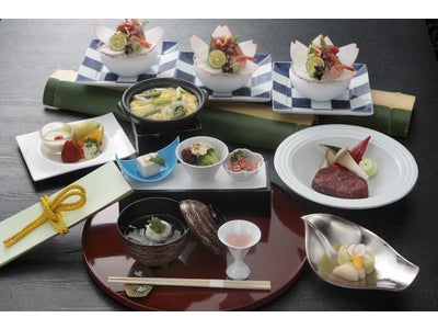 日本料理｢明石｣ 阪急（89はんきゅう）価格でご提供  2012年1月31日（火）まで 2名様　14,000円→2名様　8,900円（税・サービス込）