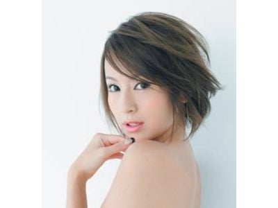 数々の大ヒット曲を生み出した鈴木亜美を迎え､関西初のディナーショーを開催　　　　　 　　　　　　　　　　　　3月27日（火）大阪新阪急ホテルにて