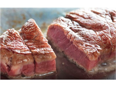 32階　鉄板焼｢ロイン｣  びっくり！！ 鉄板焼のコースが・・スタッフも驚きの料金 びっくりロインちゃん｢イチハチ｣プラン 2011年10月31日（月）まで お一人様　1,800円（税サ込）