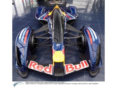『グランツーリスモ５』 レッドブル X2010の1/1スケールモデル日本初上陸！ 東京オートサロン、福岡モーターショーに出展