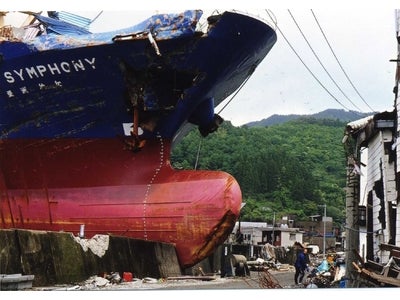 早稲田大学写真部と慶應義塾大学カメラクラブのOB・OG写真展第１０回「写真の早慶戦」 期　間： 2011年10月20日（木）～10月26日（水）