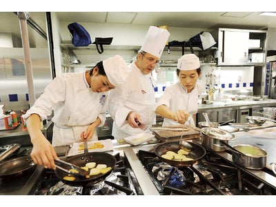 食の世界でのキャリアをお考えの方へ～4月開講の春学期の学校説明会開催～