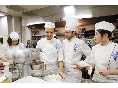 料理・菓子を学んで就職・開業を目ざす！　冬のオープンキャンパス　2/11（金・祝）