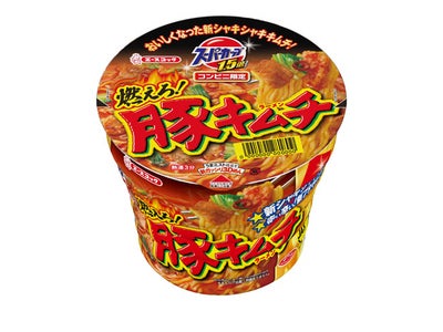 エースコック　スーパーカップ１．５倍　燃えろ！豚キムチラーメン　新発売