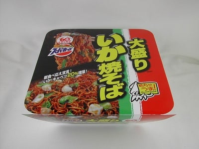 スーパーカップ　大盛りいか焼そば　リニューアル発売