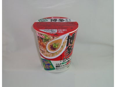 タテロング　ご当地最前線　博多とんこつラーメン　新発売