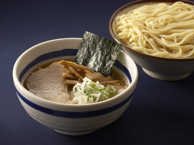 1961年開業、2007年立ち退き閉店、2008年奇跡の復活・・を経て、大勝軒創業50周年