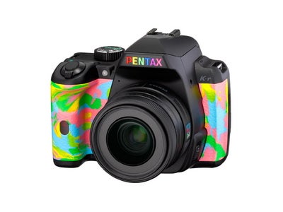 デジタル一眼レフカメラ「TOWER RECORDS × PENTAX　RAINBOW K-r」