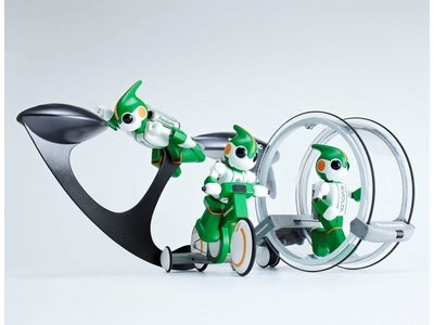 パナソニックセンター大阪に「エボルタくんがやってくる！」～トライアスロンに挑戦したエボルタロボットが登場！～