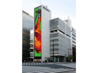 今年のソニービルのクリスマスは、壁一面の特大“ローストチキン”からX’masアクセサリーまで～オナカもココロも満たす、ソニービルの“おいしい”クリスマス～