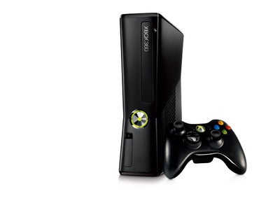 リキッドブラックカラーの「Xbox 360® 250GB」発売日決定のお知らせ