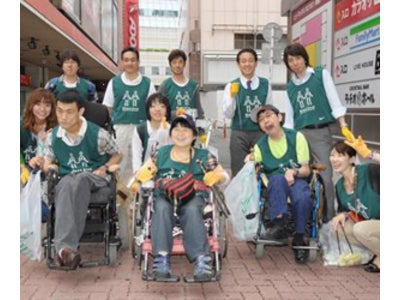 ハンディのある人もない人も一緒になって、まちをきれいに！ 新宿区、NPO法人と協力しあい、 歌舞伎町で“コラボそうじ”を実施します。