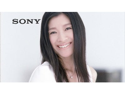 篠原涼子さんも納得の画質！地デジもゲームも3Dも、“グッときれいな”ソニー〈ブラビア〉新CM「グッとくる4倍速」篇 2010年10月9日（土）OA開始