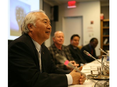 李承憲氏がNYの国連本部で講演～「脳教育を貧困解決の糸口に」
