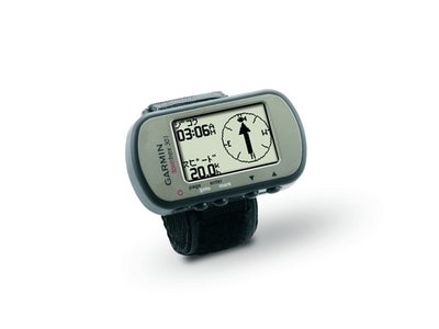 ガーミンからミニマムサイズのアウトドア用GPS フォアトレックス301を新発売