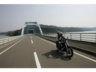 バイク王 バイクライフ研究所レポート 002 ～ツーリングの気持ちいい時期到来！～ オートバイの後ろに乗せてみたい芸能人は？ 第1位 綾瀬はるか、第2位 新垣結衣、第3位 長澤まさみに決定！
