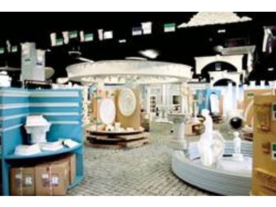 装飾建材では国内トップシェアを誇るみはし株式会社に 大型ショールーム「華飾材市場」がプレオープン！