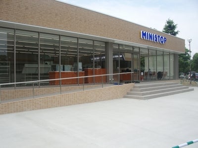 ミニストップは三重県に最新の環境配慮型店舗を出店！ ～2009年10月１日三重大学キャンパス内に開店～