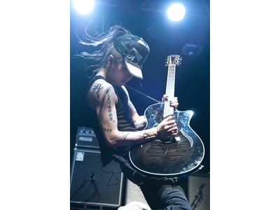 雅-MIYAVI-8月都内ライブハウス12公演全会場にてライブをUstream生中継！～9/15“再デビュー”シングル、10/13“再デビュー”アルバム発売決定！