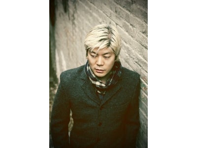 ジェームス・イハ、日本公式Facebookにて「フジでどの曲を聴きたい？」アンケートスタート！デヴィッド・ボウイ主演映画『地球に落ちてきた男』へのオマージュを込めた新MVフル視聴スタート！