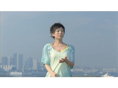 椎名林檎出演の江崎グリコ「ウォータリングキスミントガム」CＭ第2弾、楽曲は2/24発売の東京事変アルバム『スポーツ』から新曲『勝ち戦』