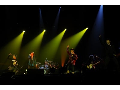 吉井和哉「日本武道館」公演に「ダチョウ倶楽部」がサプライズ出演！「マサユメ」をステージで初競演