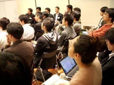 100SHIKI PR Board×ニコン　「ワイヤレスピクチャー会議」