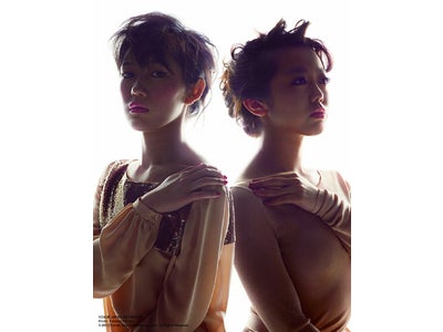 AKB48 峯岸みなみ＆渡辺麻友、色香たっぷりの大人顔に変身！【VOGUE JAPAN 5月号】