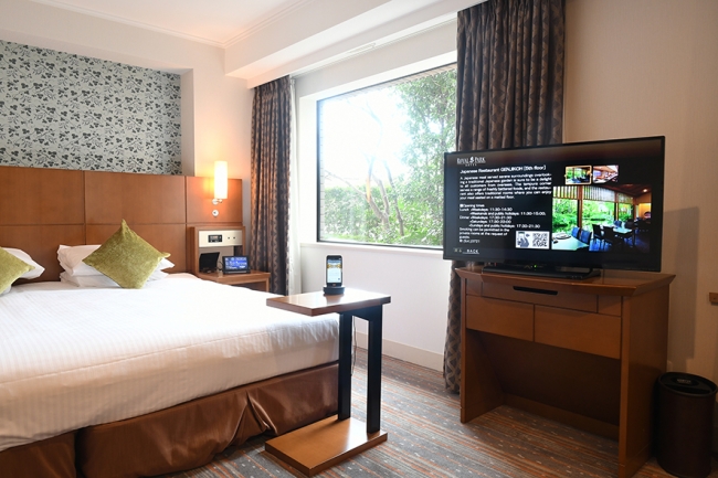 客室TV画面に多言語でホテル・周辺観光情報を紹介が可能。