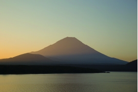 富士山の湧き水で染色