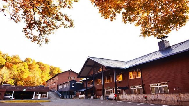 【3位：日本の山岳温泉リゾート　新玉川温泉】外観