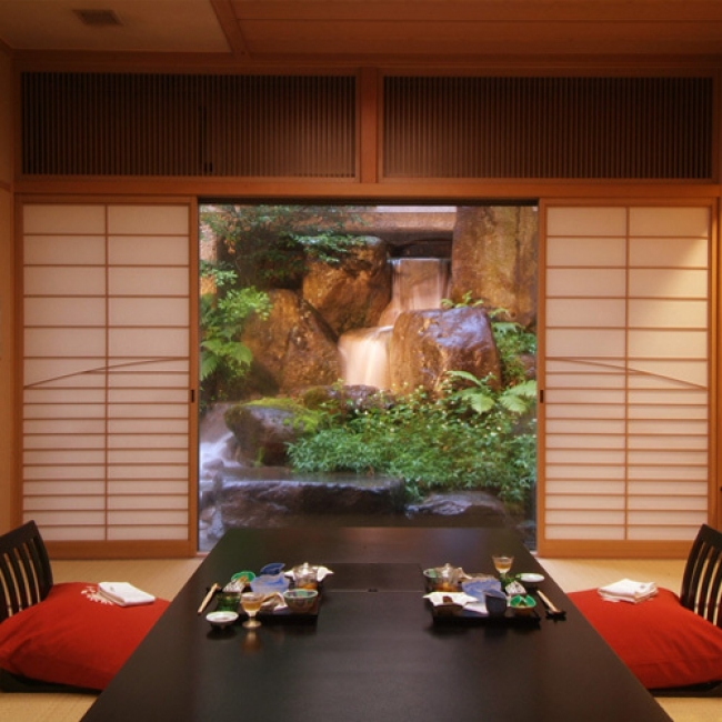 【2位：かみのやま温泉　日本の宿　古窯】お部屋での食事風景