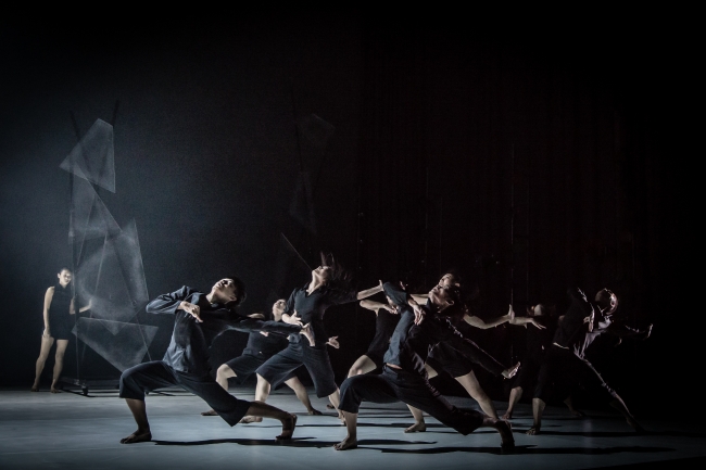 Photo：T.H.E Dance Company & Bernie Ng
