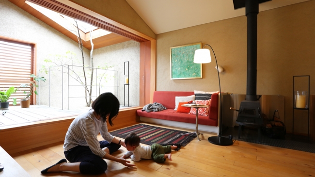 住宅地に建つ宿泊できるモデルハウス「下田の家」