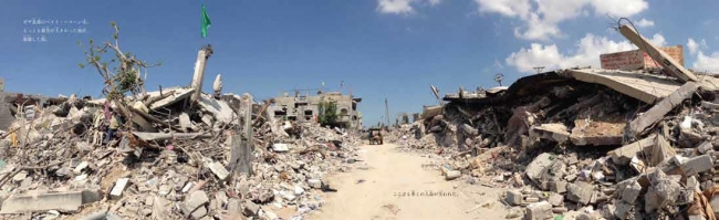 『ガザ　戦争しか知らないこどもたち』より　瓦礫の壁が続く風景