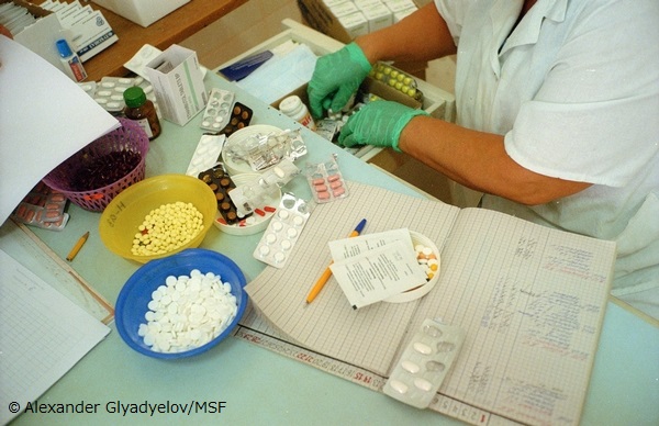 “中所得国”ウクライナで処方されるDR-TBの薬