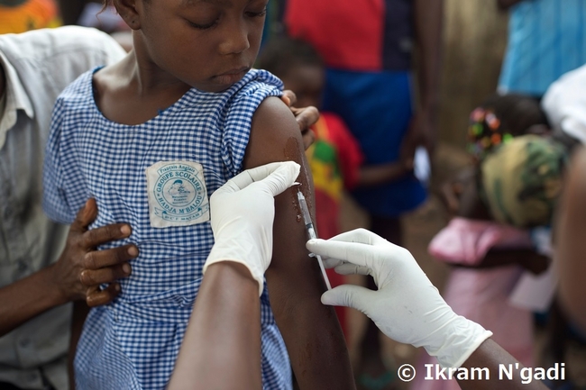 MSFによるギニアの40万人の子どもを対象としたはしかの予防接種（2014年1月）
